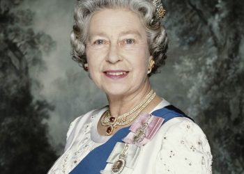 Mourinho, as well as other sporting figures, expressed their condolences to the Royal Family. 