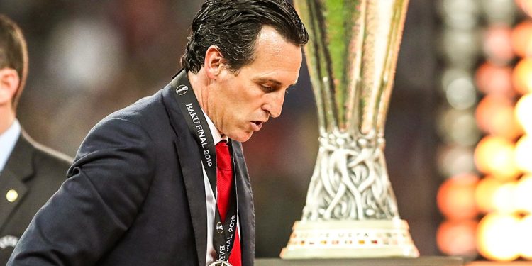Emotional Unai Emery stated that it was a professional decision for him to return to the EPL.