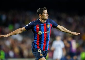 Lewandowski, a slit of hope for Barcelona, becomes the third player to score more than 90 CL goals.