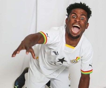 A legend of Accra Hearts of Oak has prompted Daniel Afriyie Barnieh to ponder his contract extension.