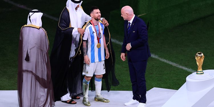 What is a Bisht? The black cloak Lionel Messi donned after Argentina upset France to win the Mundial.