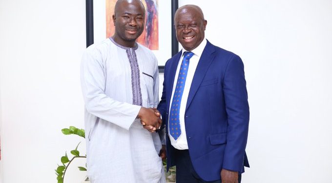 The Sports Writers Association of Ghana has received GH50,000 from Dr. Bawumia.