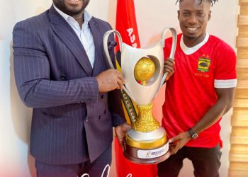 Rashid Nortey has received a warm and sparse welcome from former Medeama teammates Blay and Agadas.